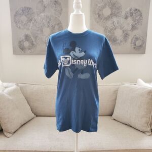 Hanes Walt Disney World 100% Cotton Tshirt sz Med